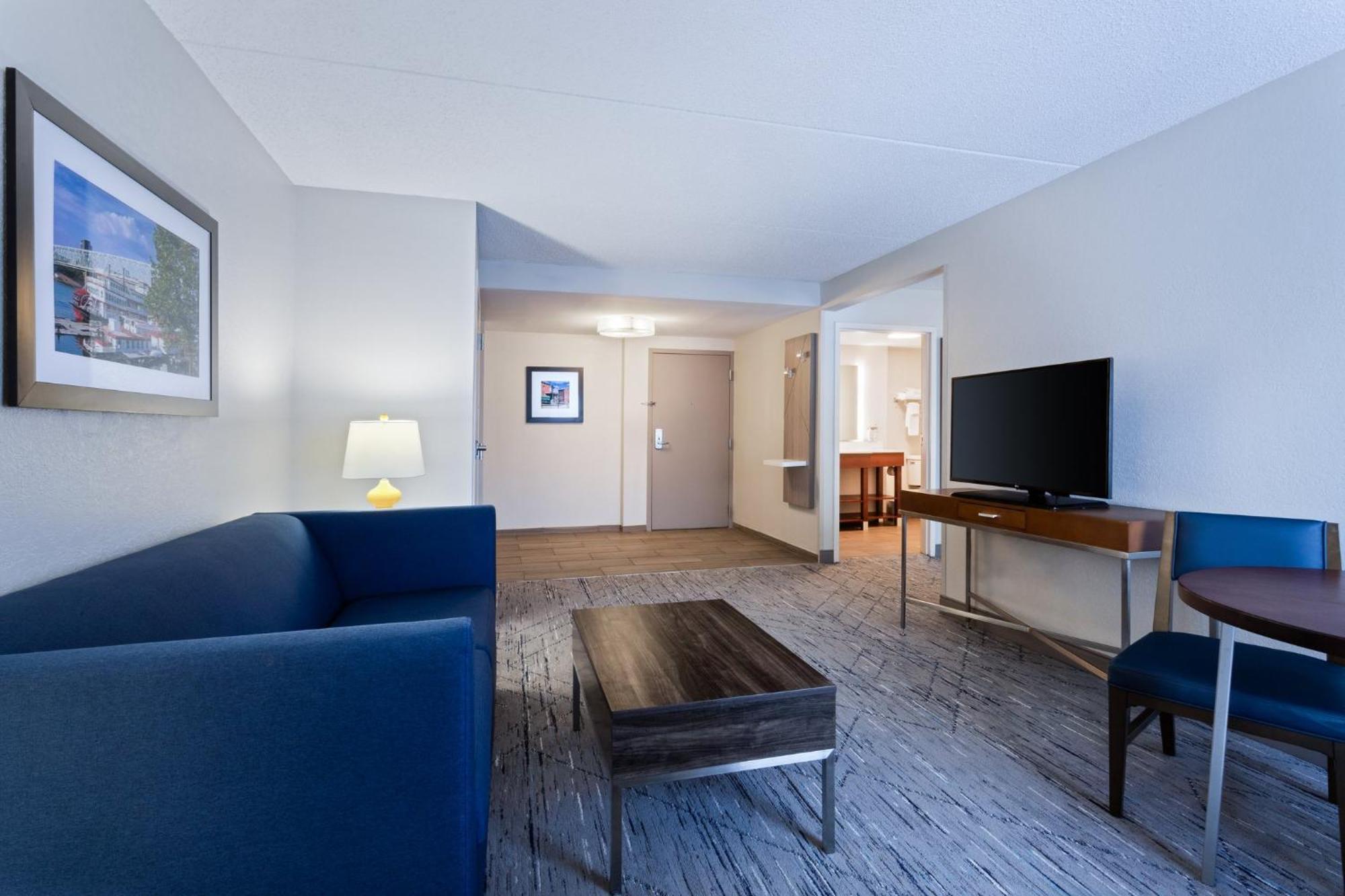 Holiday Inn Express & Suites Cincinnati Riverfront By Ihg Covington Εξωτερικό φωτογραφία