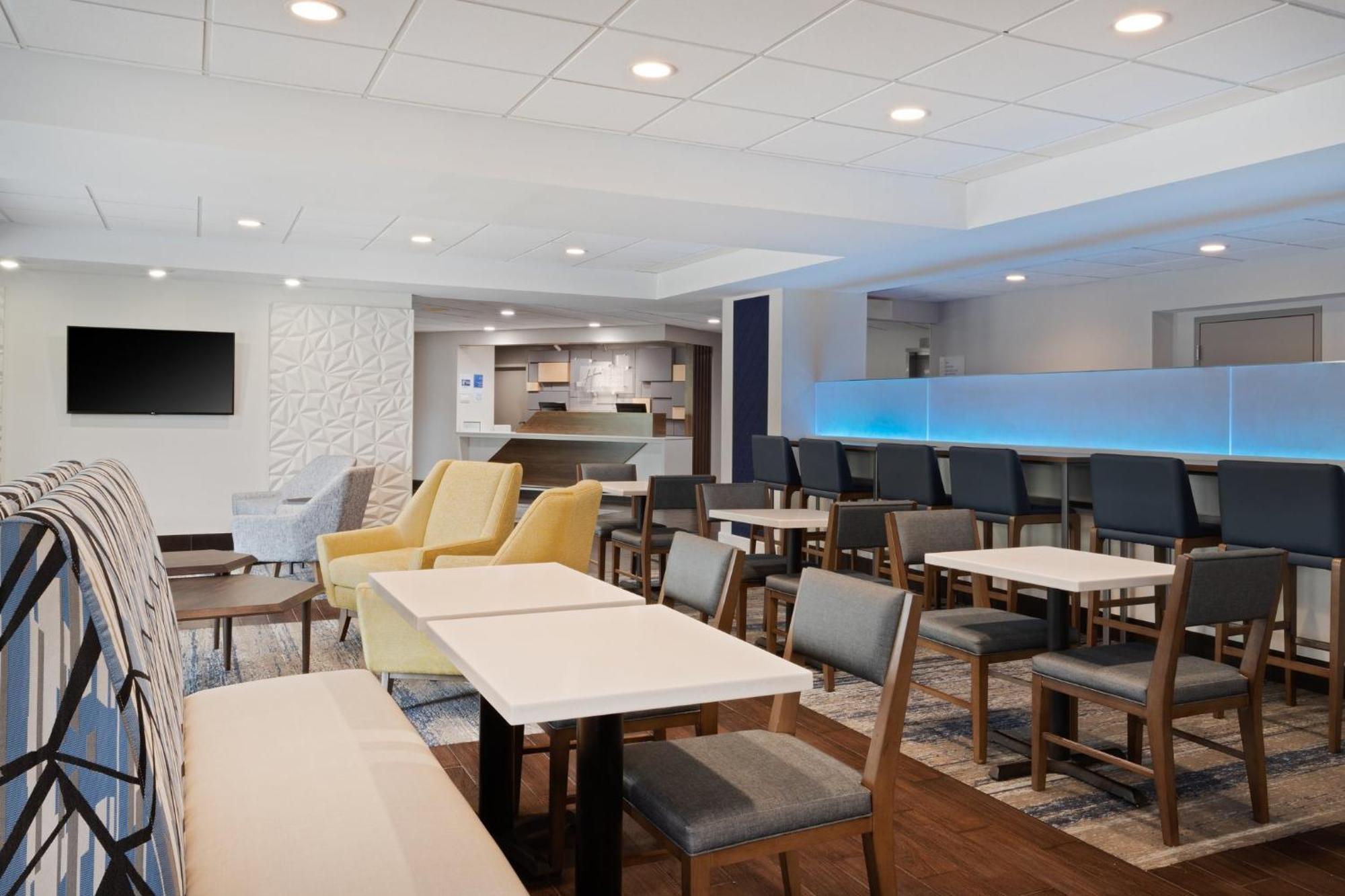 Holiday Inn Express & Suites Cincinnati Riverfront By Ihg Covington Εξωτερικό φωτογραφία