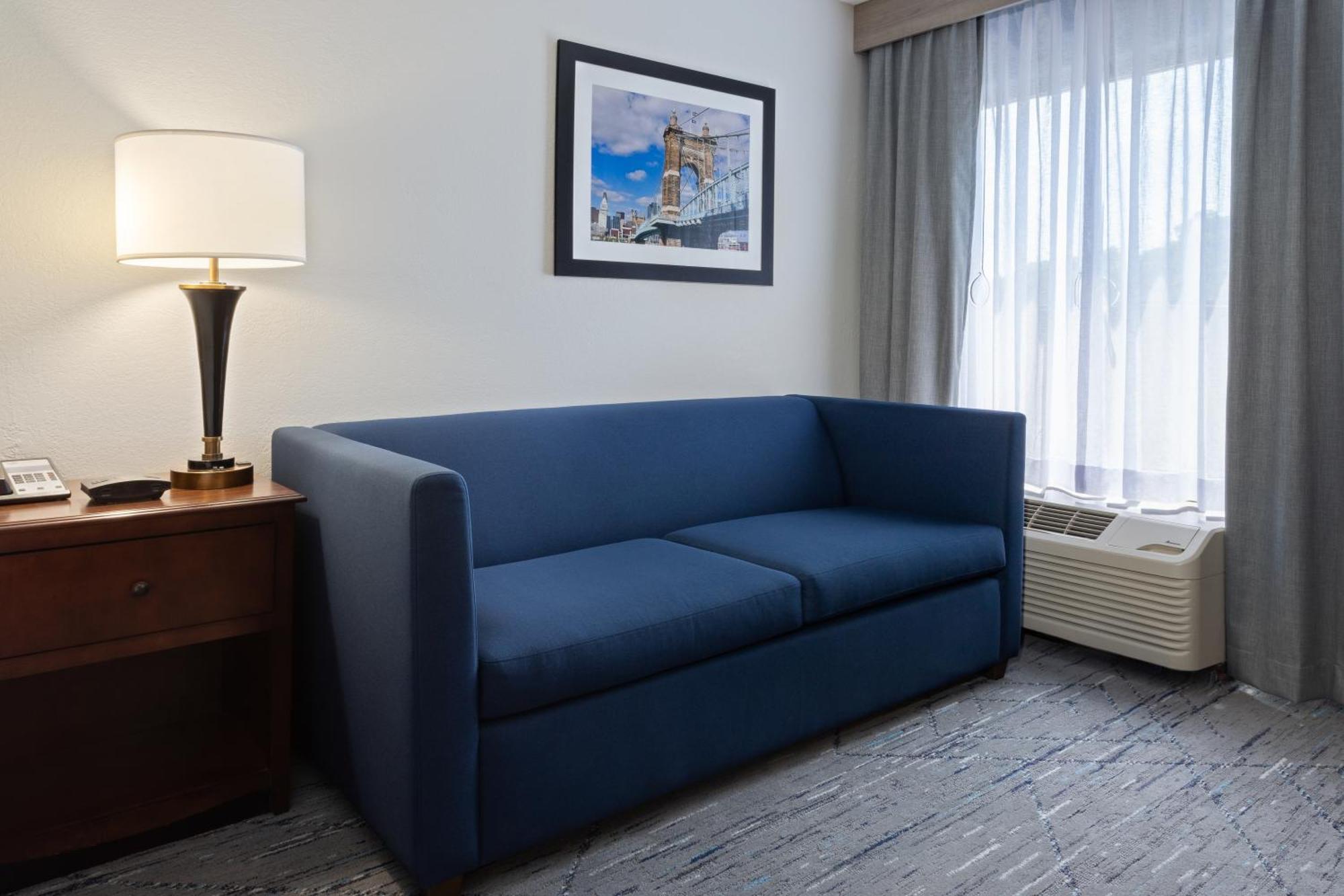 Holiday Inn Express & Suites Cincinnati Riverfront By Ihg Covington Εξωτερικό φωτογραφία