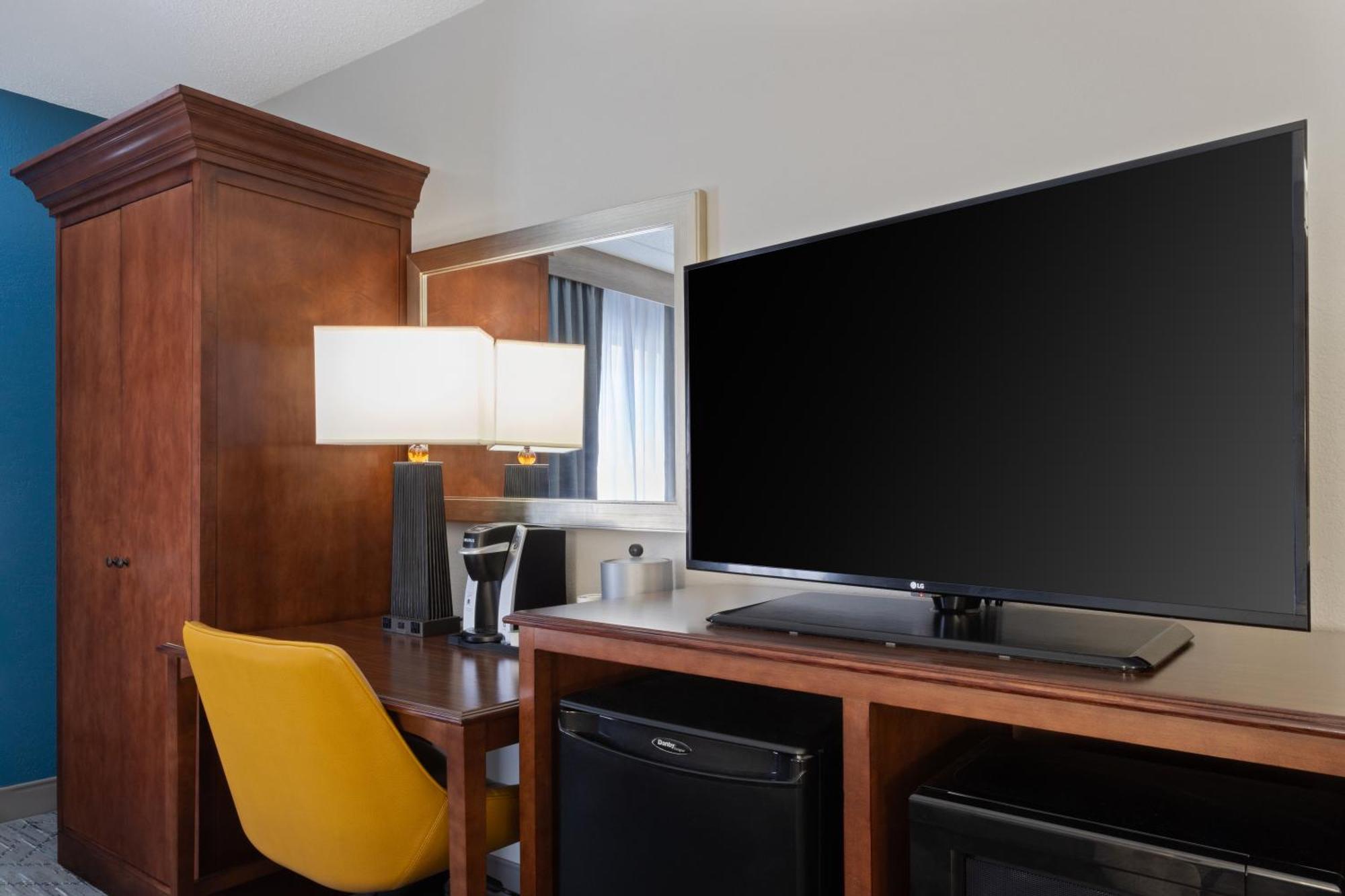 Holiday Inn Express & Suites Cincinnati Riverfront By Ihg Covington Εξωτερικό φωτογραφία